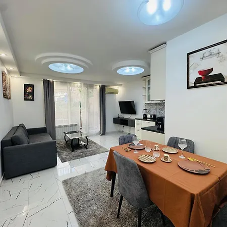 Appartement 2 *